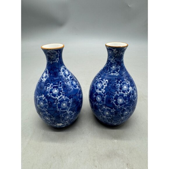 Pair Of Blue Floral Porcelain Vases With White Accents 4.5" Tall Pre-owned READ - Picture 2 of 6